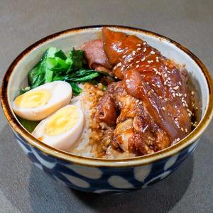紅焼牛肉丼