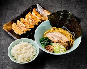 まぜそば・餃子・ライスセット(まぜそば・餃子6個・ライス)