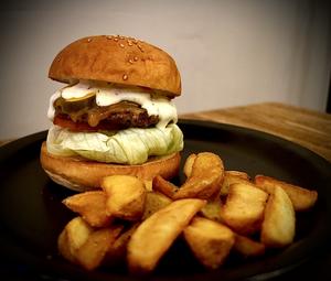 JALAPENO CHEESE BURGER / ハラペーニョチーズバーガー