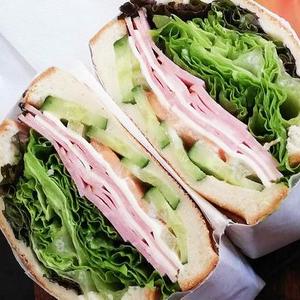 ダブルハムチーズサラダサンドDouble Ham Cheese Salad Sandwich