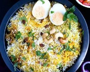 玉子ビリヤニ+ヨーグルトサラダEggBiriyani+YogurtSalad