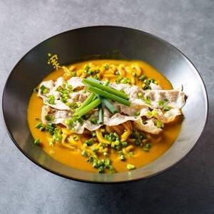 カレー麺 Curry noodles