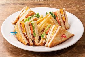 【T1】アメリカンクラブハウスサンド