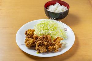 鶏の唐揚げ弁当【menu限定】