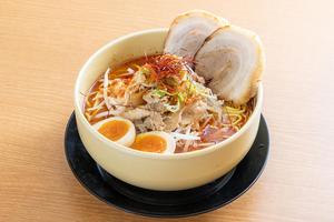 特製辛白味噌ラーメン
