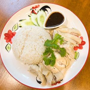 カオマンガイ(蒸し鶏ごはん)