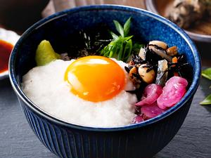 山かけとろろご飯とひじきとしば漬