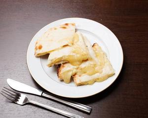 チーズナン Cheese Nan