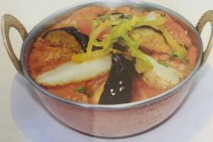 じゃがいもなすカレー Alu Beigan curry