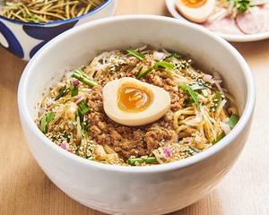 汁なし担々麺
