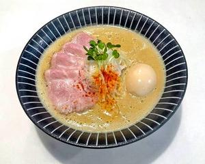 特製塩にんにくラーメン
