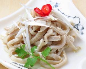 ラムハチノスとネギ和え mixed scallion and lamb tripe 葱拌羊肚