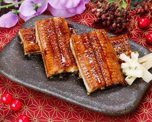 15.単品うなぎ蒲焼(1人前) 15. Appetizer Kabayaki Eel (1 Portion)