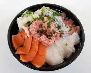 丼丸 メガどんまる丼