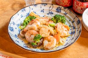 炒蝦仁(海老XO醤炒め) Stir-fried shrimp with XO sauce