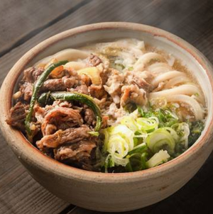 肉かすうどんhot udon with fried offal＆beef