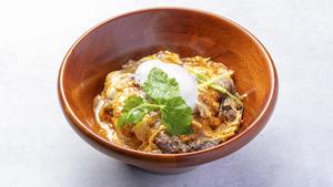 牛とじ丼温玉のせ