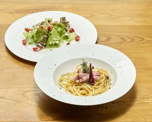 【当店人気No.3！】パンチェッタとキノコのペペロンチーノ生パスタ+サラダ付