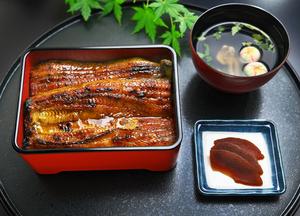 最高級うな重 うな重 王(肝吸い・奈良漬け)