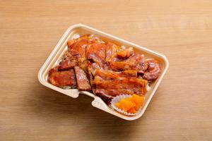 北海道産 特盛豚丼弁当 ロース・肩ロース・バラ相盛