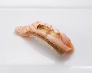 板前寿司 炙りとろサーモンBroiled Fatty Salmon