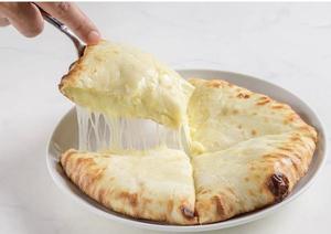 チーズナン/Cheese Nan