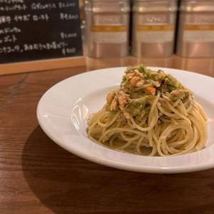 スパゲッティ サクラマスとふきのとうのアーリオ・オーリオ