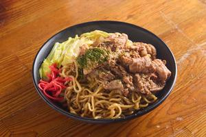 もつ煮焼きそば