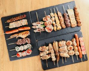 焼き鳥おまかせ23本盛り合わせ Yakitori Assorted Platter