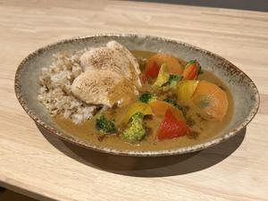 【鶏むね野菜たっぷり】和風だしカレー(421kal)