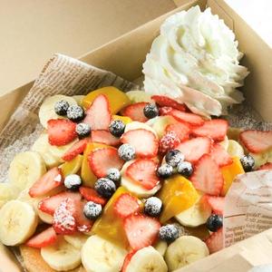 フルーツパンケーキ