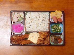 唐揚げ＆エビフライ弁当(自家製タルタルソース)