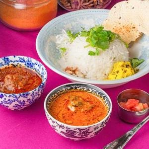 2種セット(サワーポークカレー/ギーチキン、3種副菜付き)