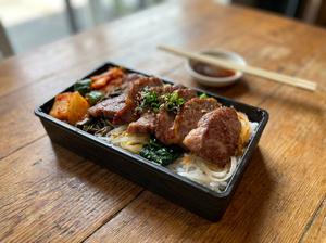 黒毛和牛カルビ弁当