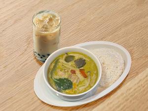 タイティーとグリーンカレー Tai tea and Green curry