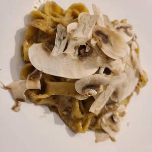 ポルチーニ茸のキノコクリームパスタ