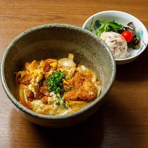 カツ丼 ミニポテトサラダ付き