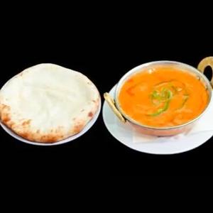 マトンカレーとチーズナン(Mutton curry with cheese nan)