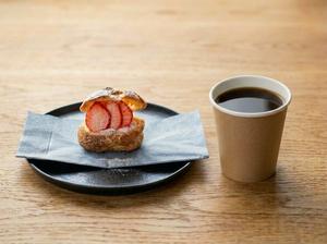 実都いちごシュークリーム＆コーヒーセット