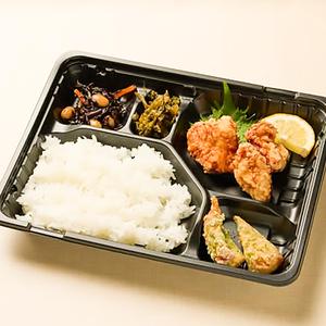 鳥の唐揚げ弁当
