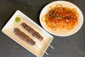 スパゲッティのアラビアータ+鴨モモ肉串焼き(バケット付き)