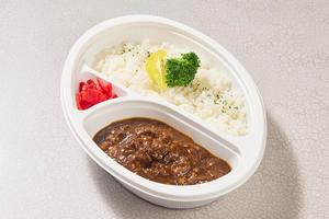 牛すじ煮込みカレー ライス大盛り