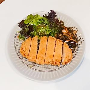 豚ロースかつ弁当(ライス付き)