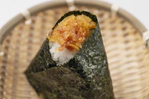 うめたく