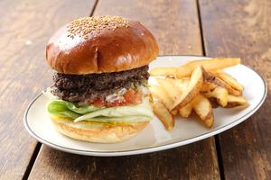 double burger ダブルバーガー 【フレンチフライ付】