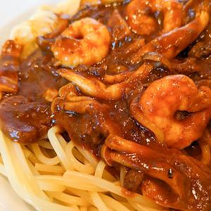 ぷりぷり海老ときのこのカレーソース