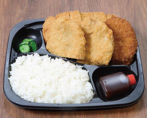 とんかつの和吉 3種のMIX弁当(ロースかつ100g、ヒレかつ2枚、メンチカツ1枚)
