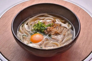 なにわの月見かすうどん