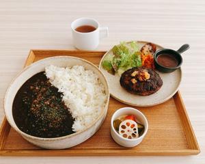 ハンバーグカレー