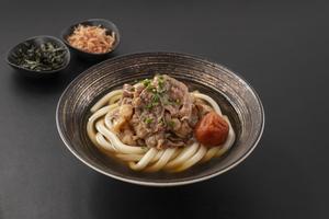 (温)肉増し黒毛和牛の極太おうどん～梅～
